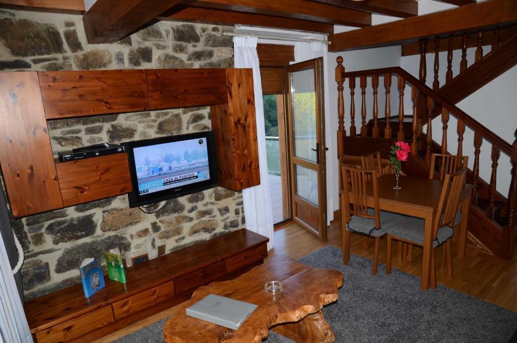 Apartamentos Spa Cantabria Infinita Cillorigo de Liebana Ruang foto