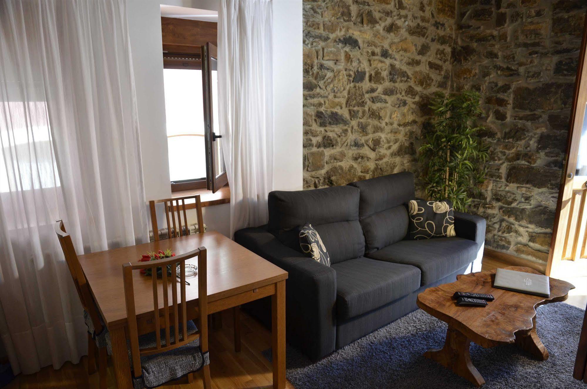 Apartamentos Spa Cantabria Infinita Cillorigo de Liebana Bagian luar foto