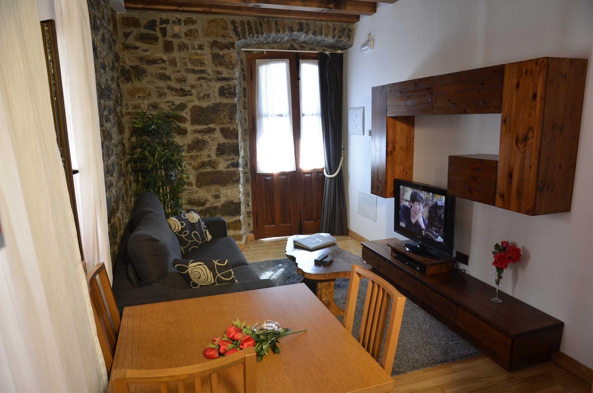 Apartamentos Spa Cantabria Infinita Cillorigo de Liebana Bagian luar foto